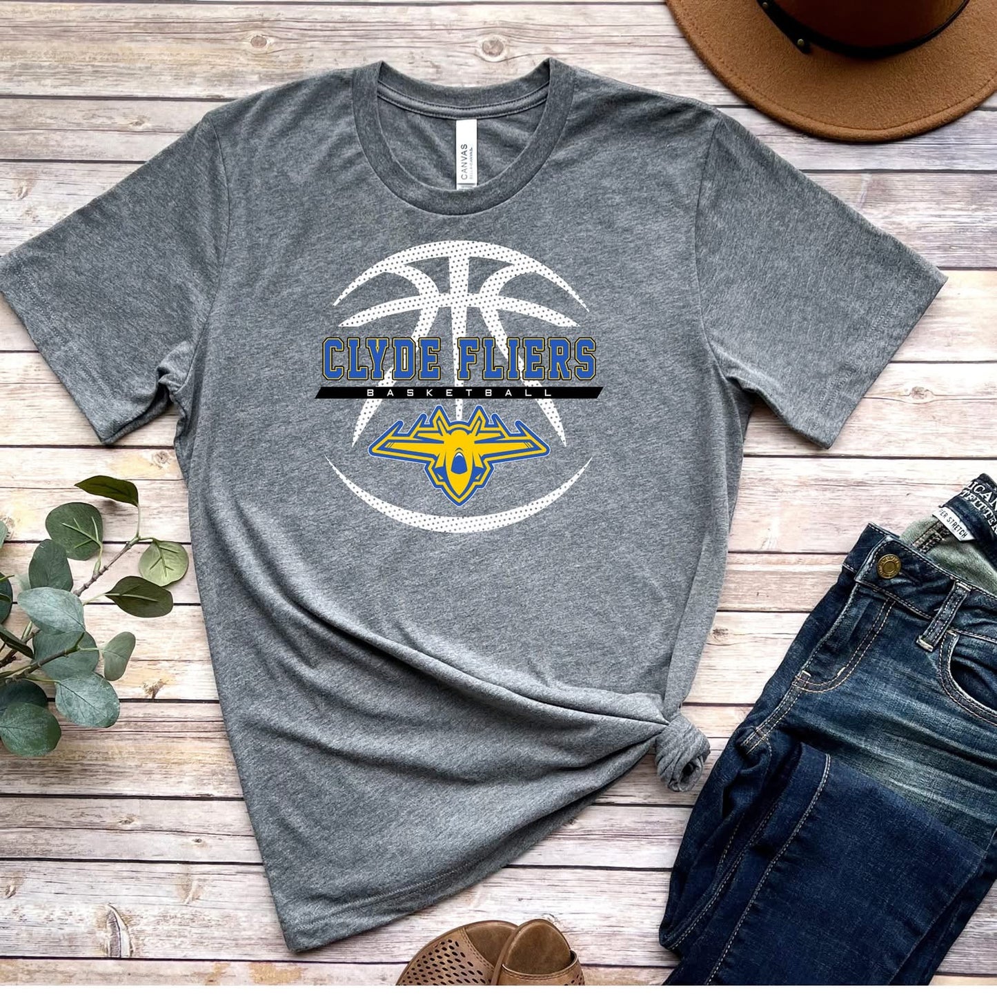 Clyde Fliers - Basketball with Plane