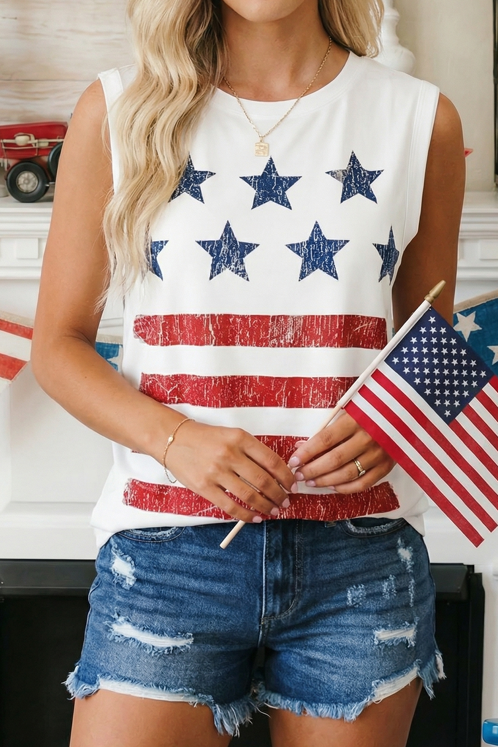 66 Vintage Stars and Stripes Printed Casual Tank Top (S-XL): White / Missy / M